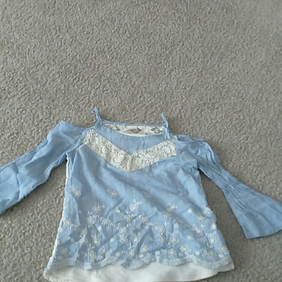 Shirt - Picture 1 of 3